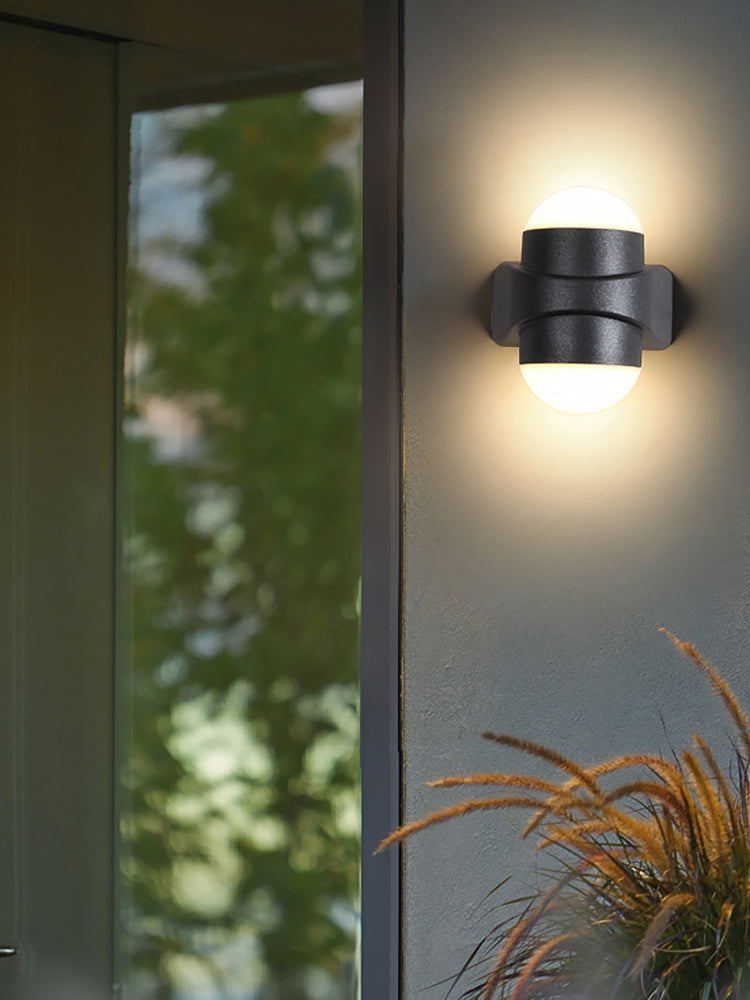 Modern Courtyard Waterproof Wall Lamp