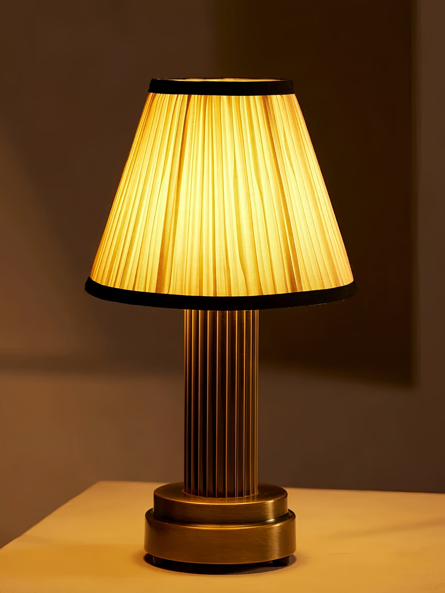 Rechargeable Vintage Desk Lamp