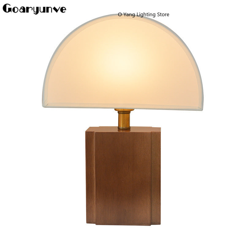 Retro Wood Fabric Nordic Table Lamp